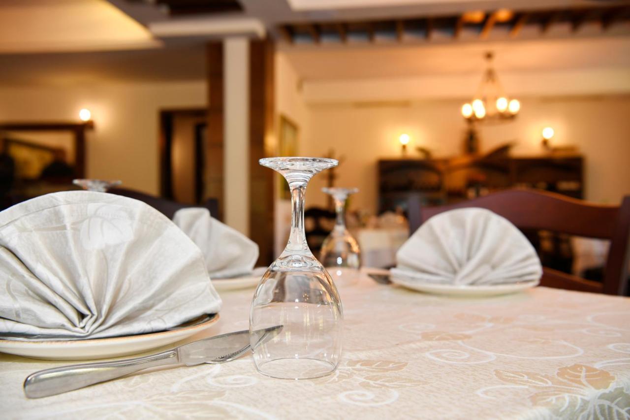 Hotel Restaurant Dreri Tirana Exterior foto